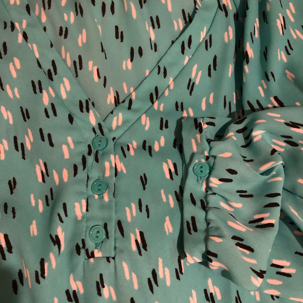 Lush Pattern Blouse - Picture 3 of 3